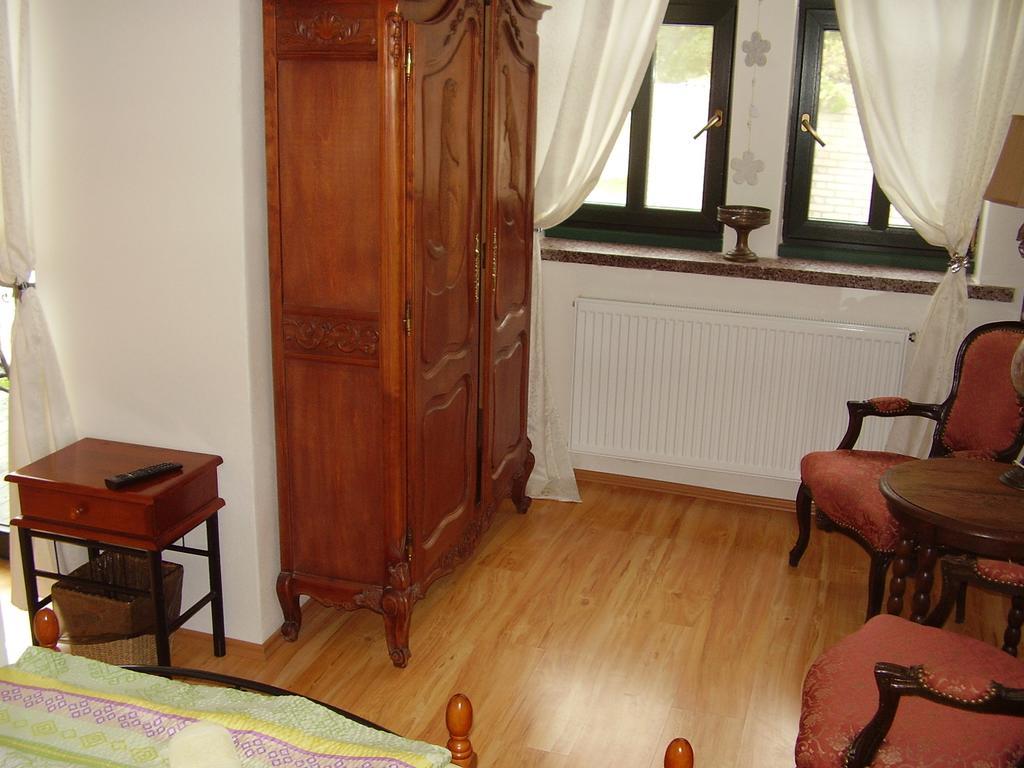 Penzion Vecerka Lednice Room photo